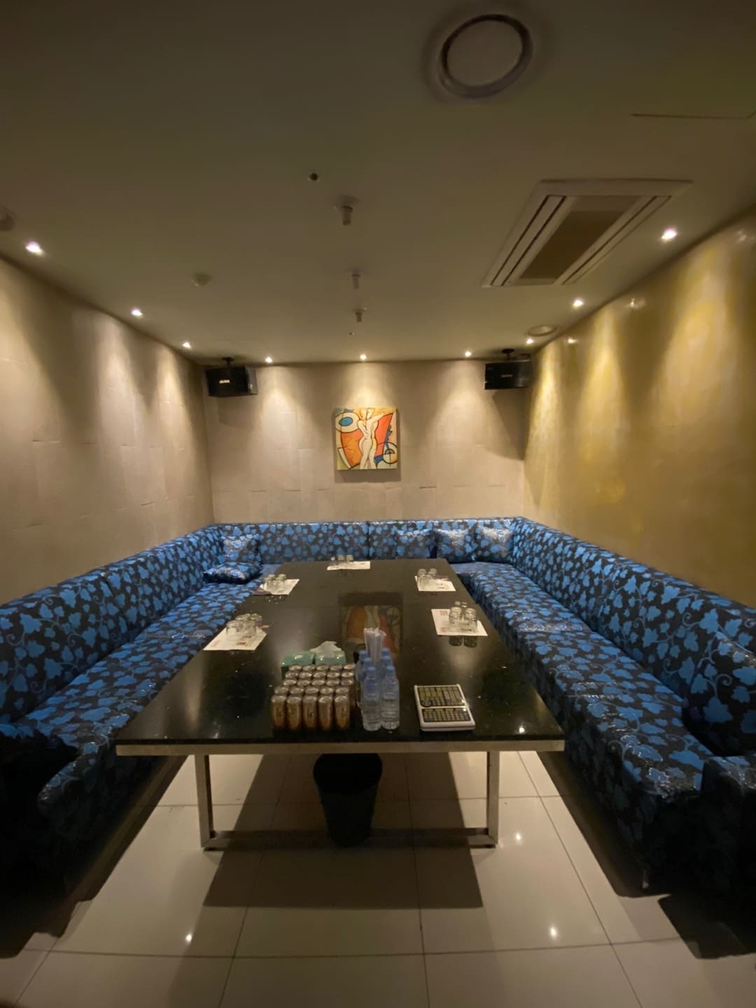 강남 플레이 셔츠룸 이미지